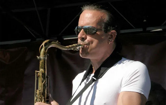 Standing Straight and Sounding Great Standing Straight and Sounding Great